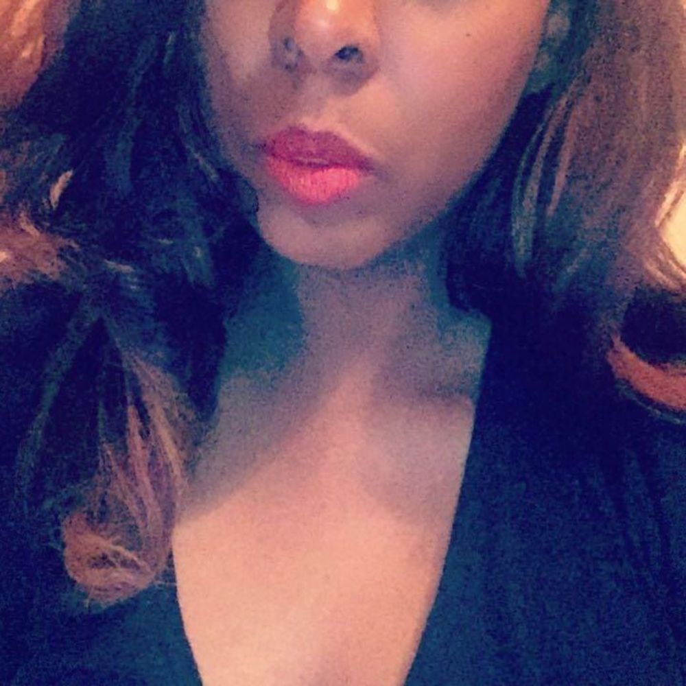 Meet your Posher, Ronika